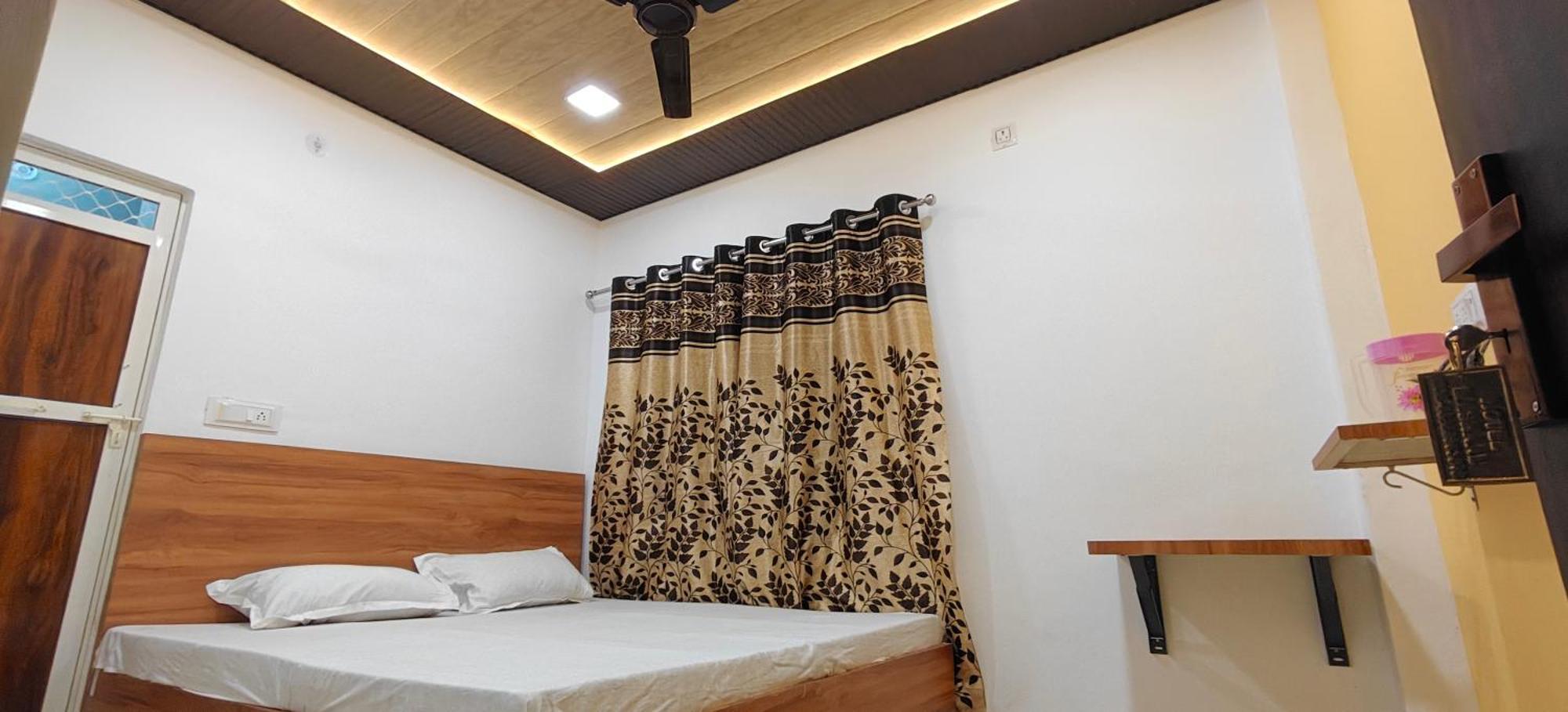 Hotel Mashaal- A Light Lit By Vidhata Jhansi Exterior photo